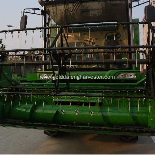 High quality Self-propelled wheat combine harvesting